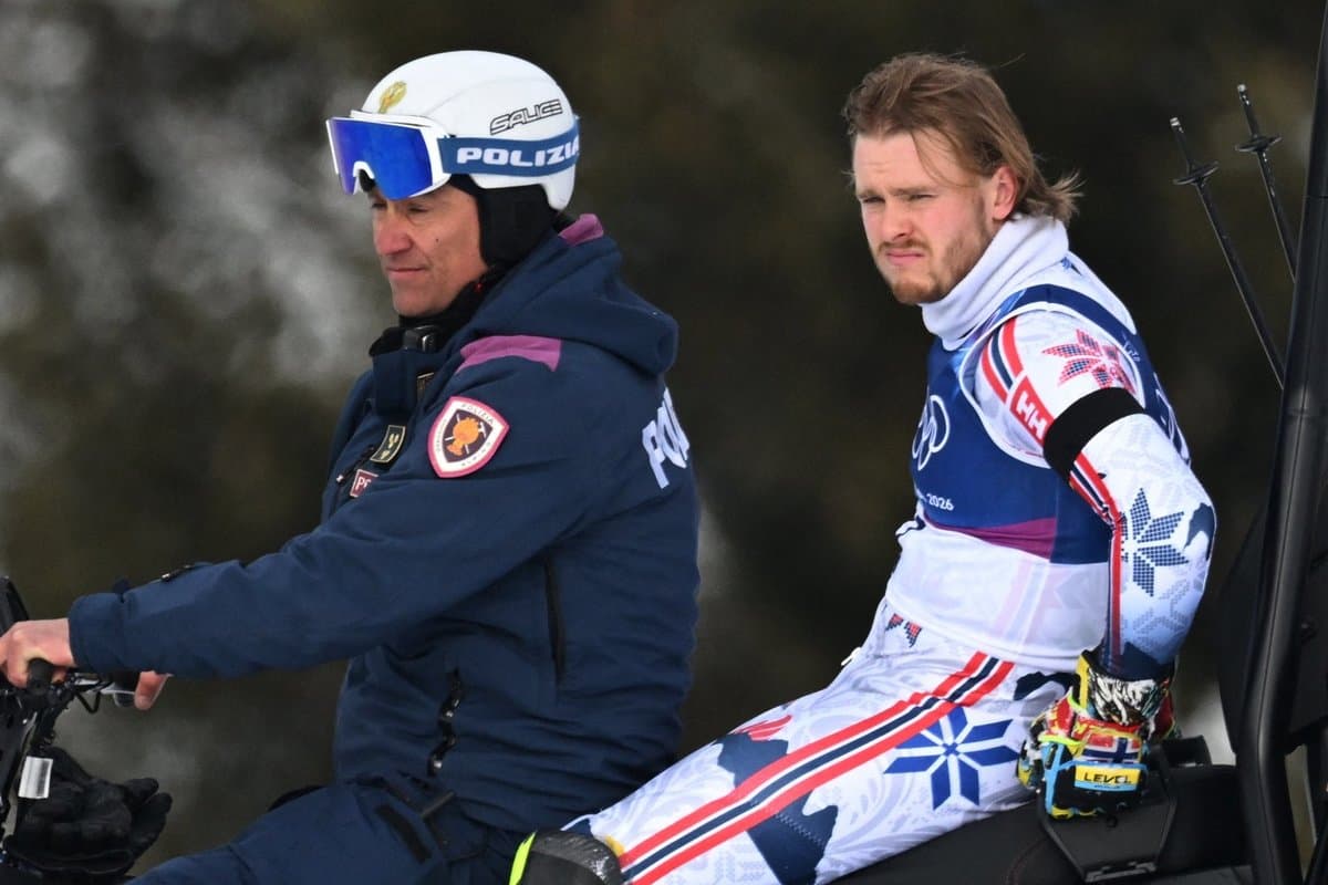 Norvegų slidininkas prarado olimpinį auksą ir paliko trasą su policija
