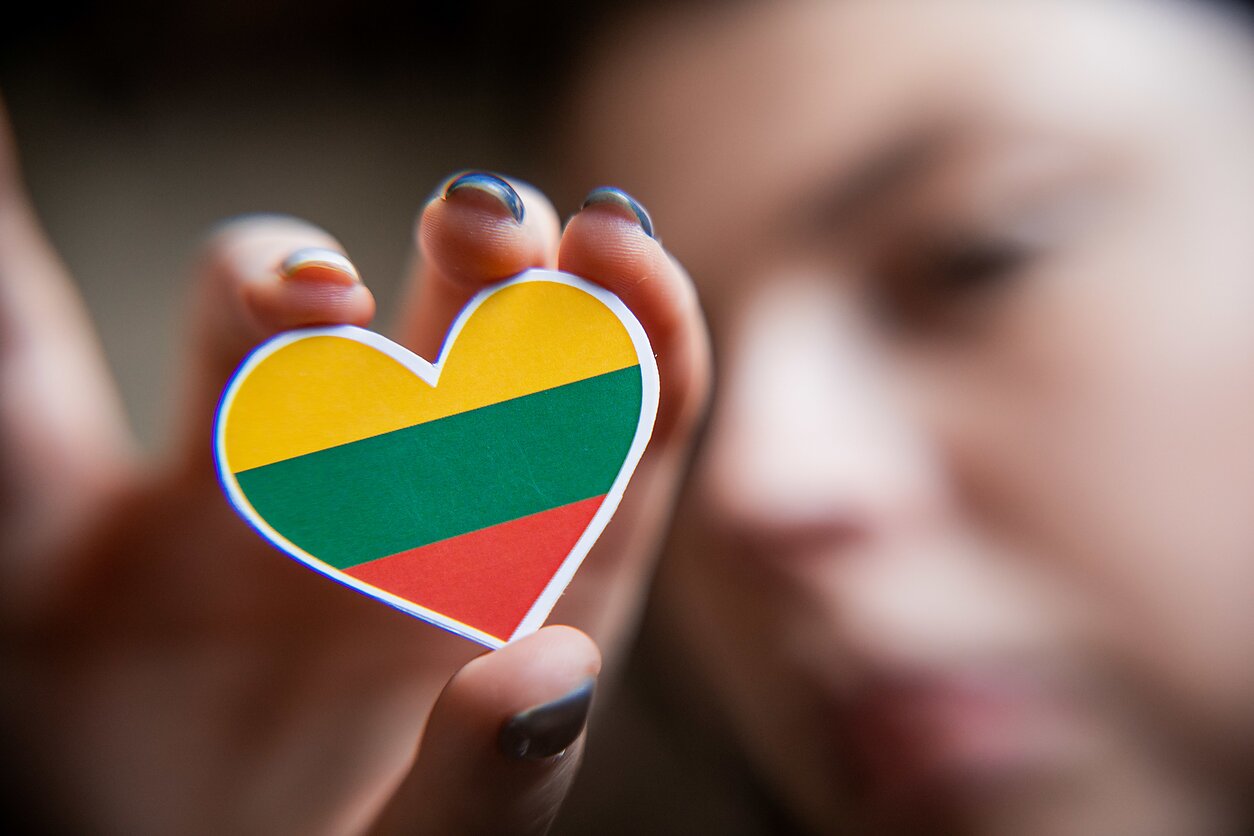 Lietuviai pralenkia europiečius optimizmu: 71% tiki ES ateitimi
