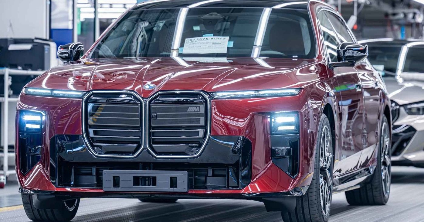 Vario era automobilių pramonėje baigiasi: aliuminis keturis kartus pigesnis